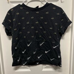 Women Nike Sportswear Crop Tee